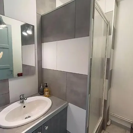 Houmeau 2-ecran Cinema Apartment Angouleme